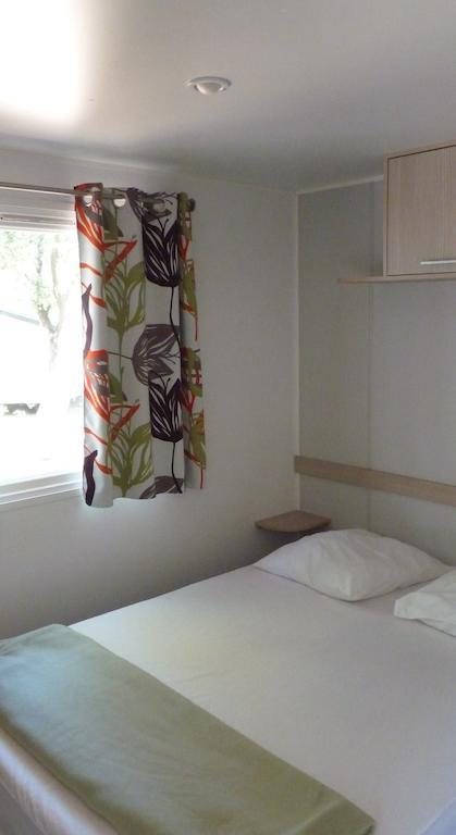 Camping La Sousta**** Remoulins Room photo